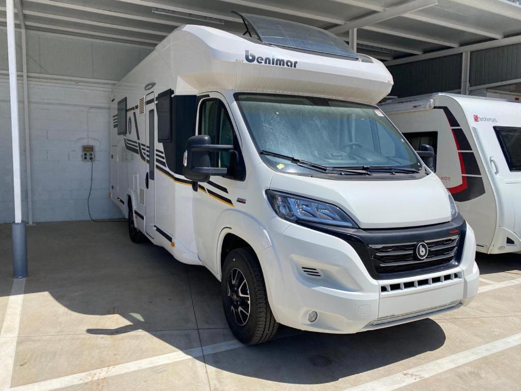 Magnifica Autocaravana Adria Matrix Axess 670Sl 格拉纳达 外观 照片